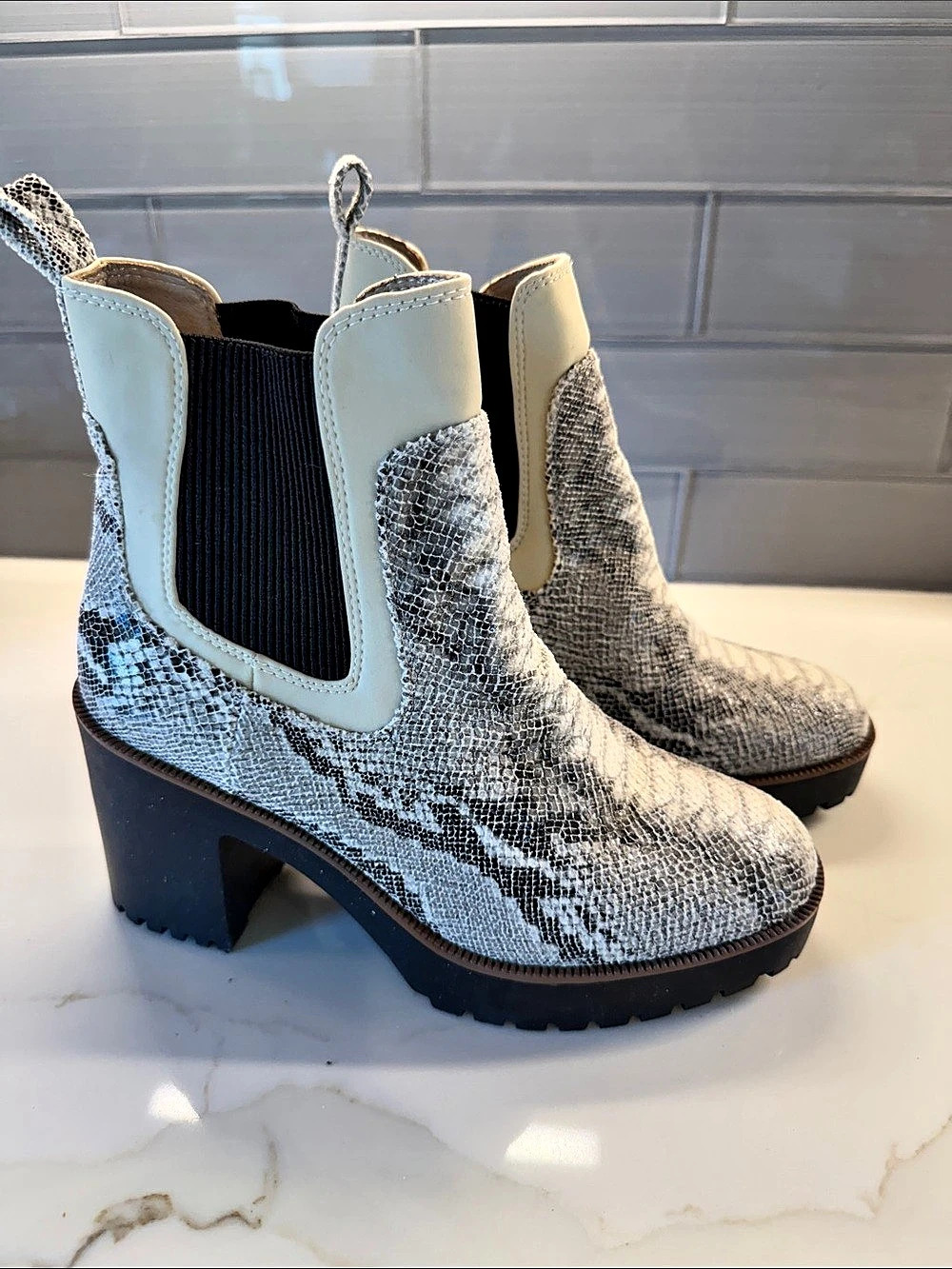 Chinese Laundry Snake Print Block Heel Ankle Boots US 6.5